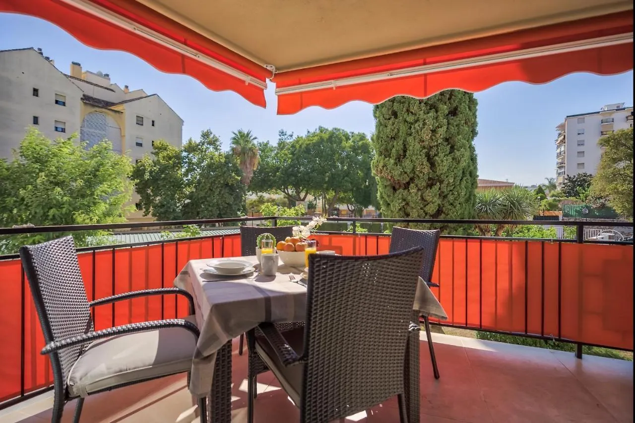 Апартаменты Sur Suites Alhambra Фуэнхирола